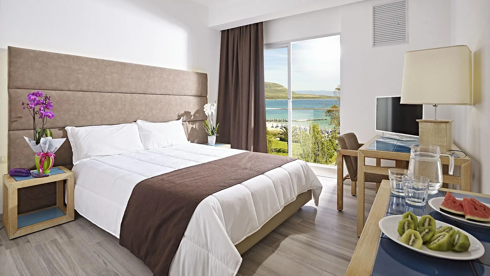 Baia Di Conte Resort Alghero Hotel