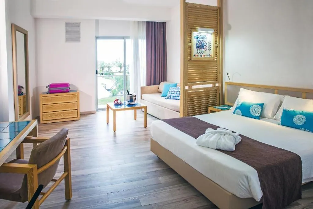 Baia Di Conte Resort Alghero 4*,